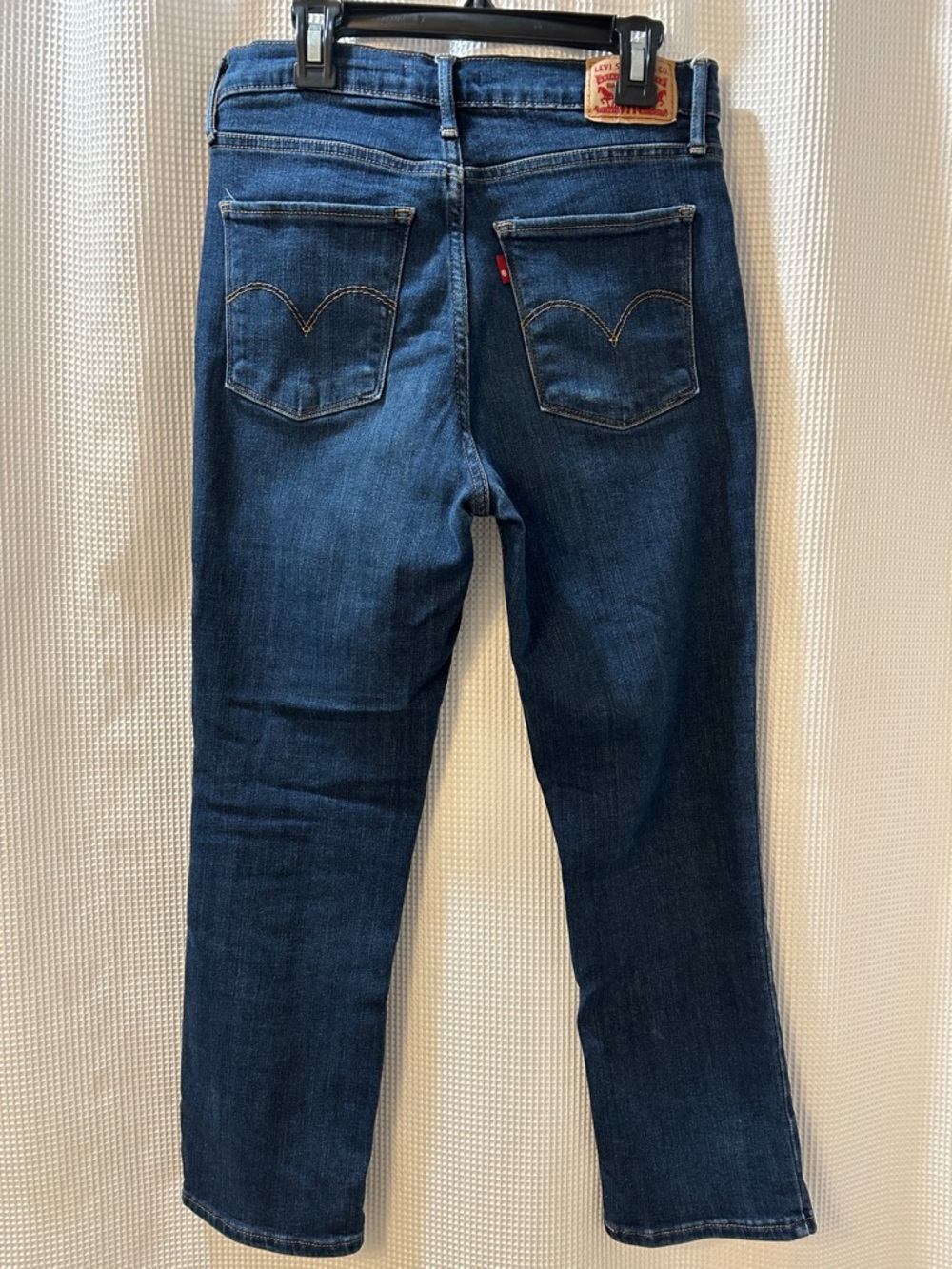 Levi's 724 High Rise Straight Crop Jeans in Dark Blue Wash Women 28 - Picture 5 of 9